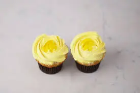 pineapple cupcake.webp
