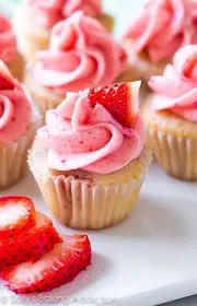 strawberry cupcake2.webp