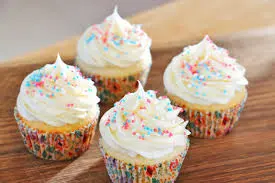 vanilla cupcake